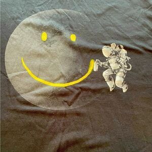 MENS THREADLESS GRAPHIC TEE SHIRT, SM‎